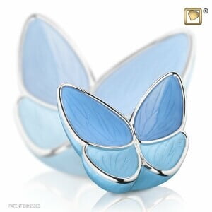 M1041Wings of hope kleine vlinder urn blauw ( 0,4 liter ) M1041Wings of hope kleine vlinder urn blauw ( 0,4 liter )